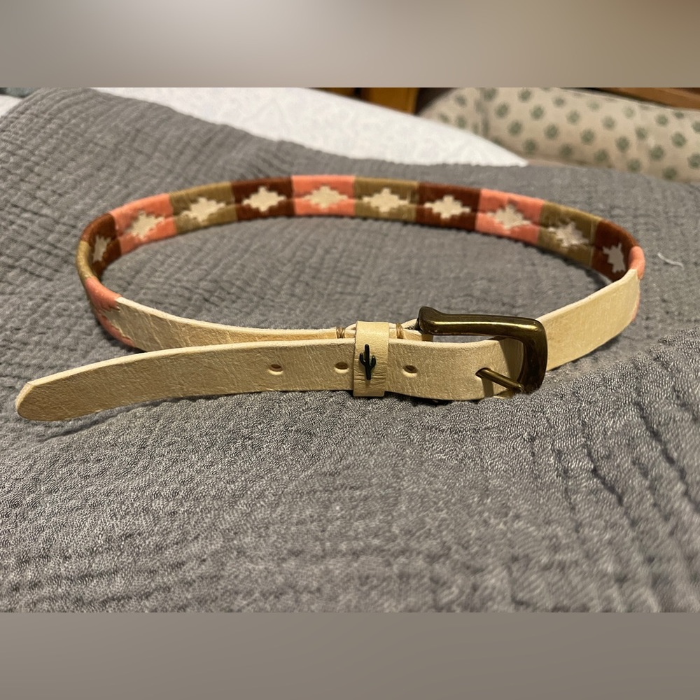 Cardon Belt in excellent used condition pinks, taupes, browns